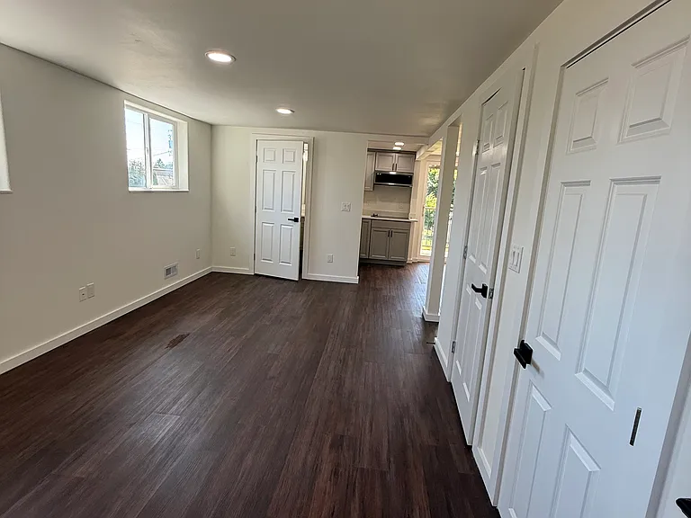 725 E Magnolia Ave #B — Photo 7