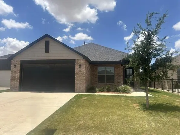 135 Buckingham Ave, Wolfforth, TX 79382