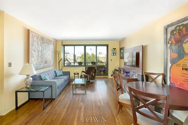 Sold by Town Residential | media 2