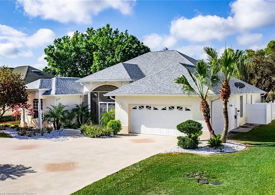 1st image of 5016 Strafford Oaks Dr