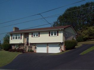 607 Lincoln Ave, Marion, VA 24354