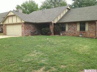305 W Raleigh Pl, Broken Arrow, OK 74011