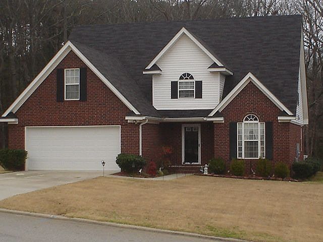 LOVELY FRONT OF HOME