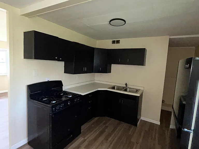13 W Adams Dr — Photo 10
