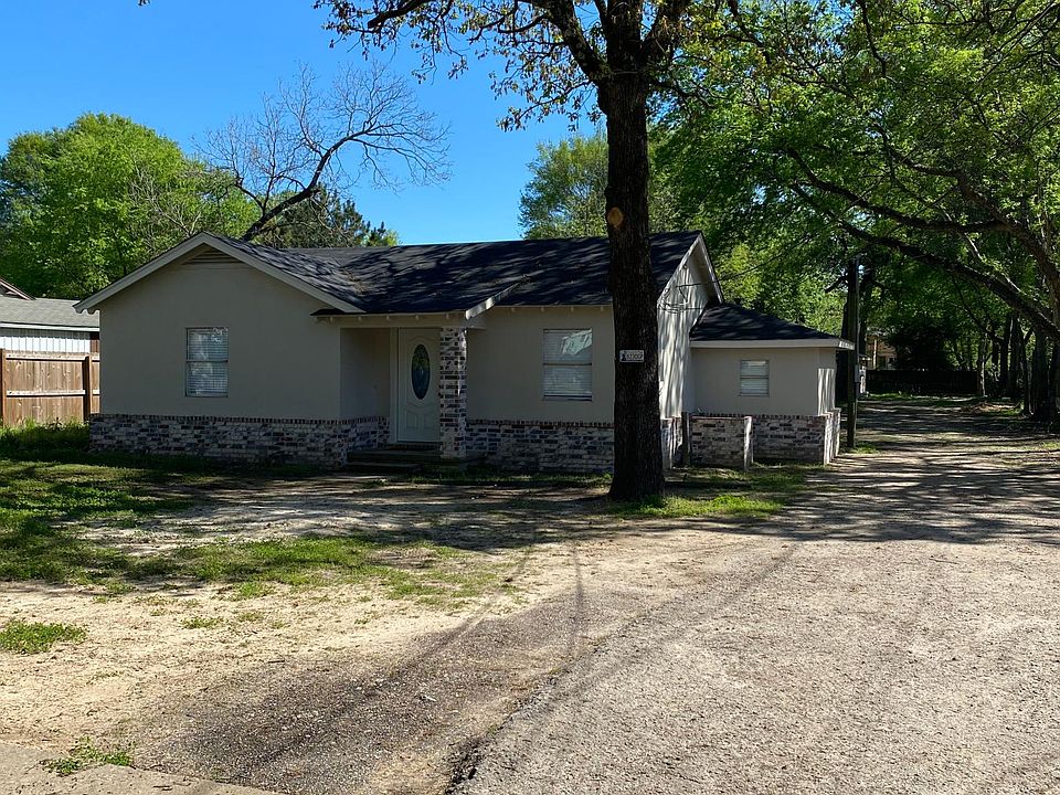 1st image of 11925 Garland St #A