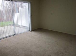 105 Hillstone Rd, Montgomery, IL 60538