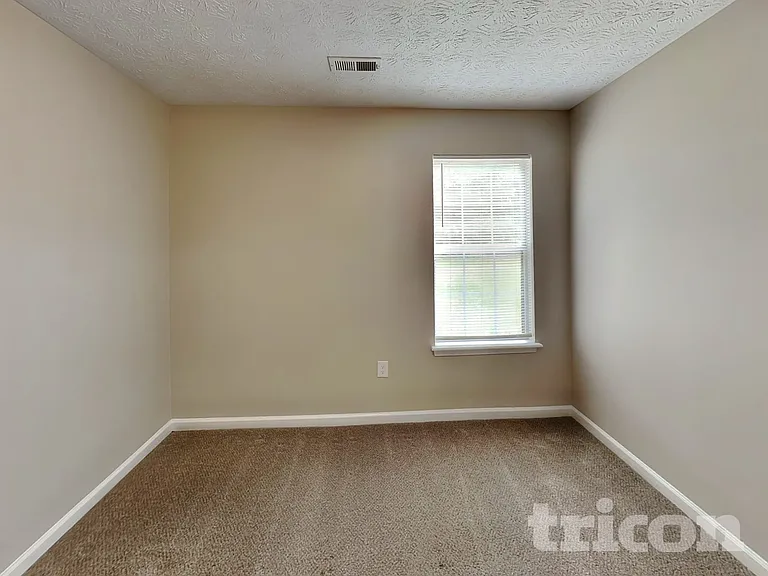 3520 Willow Tree Cir — Photo 11