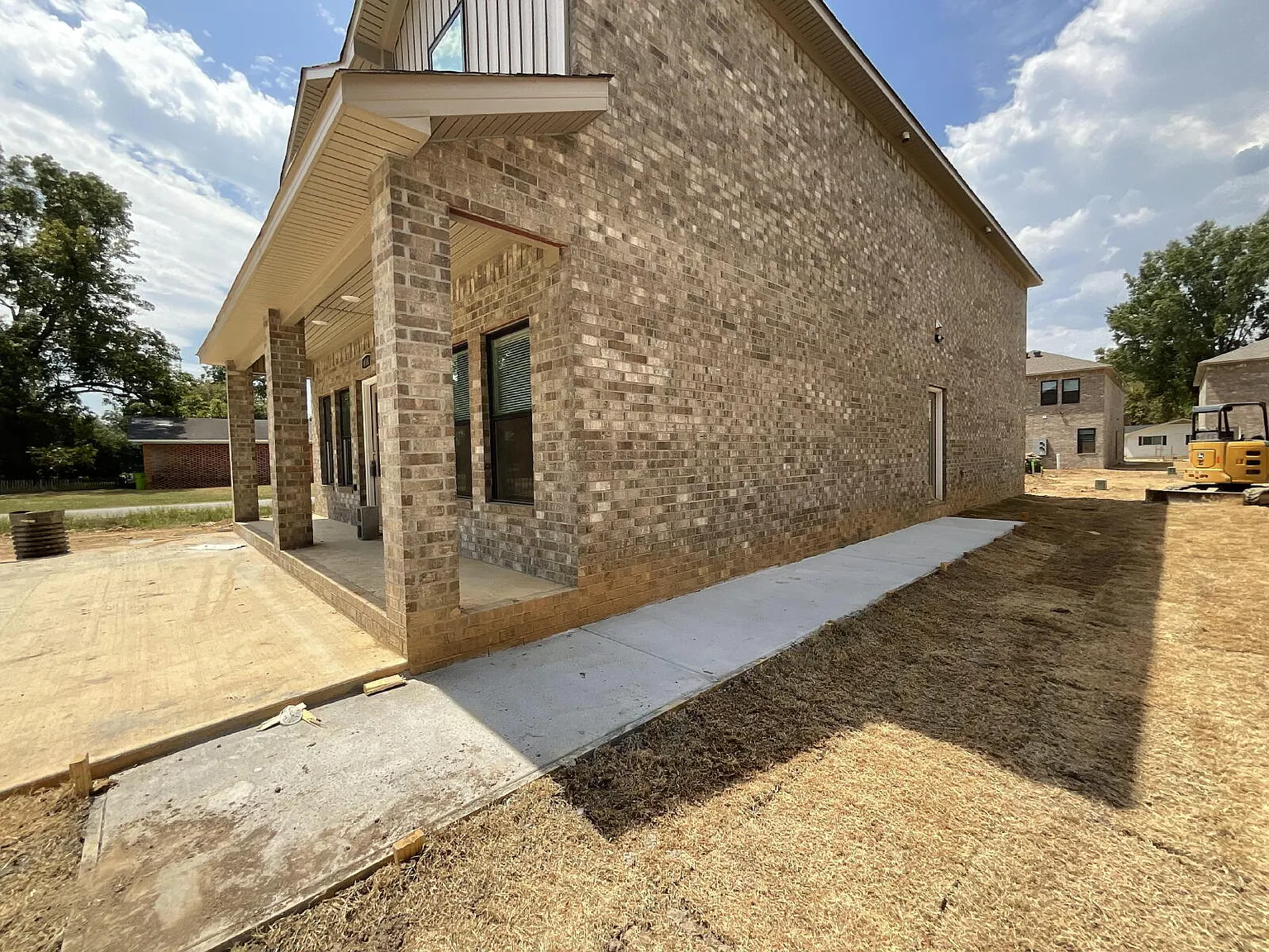 3 bed, 3.0 bath, $1,500 — Photo 3