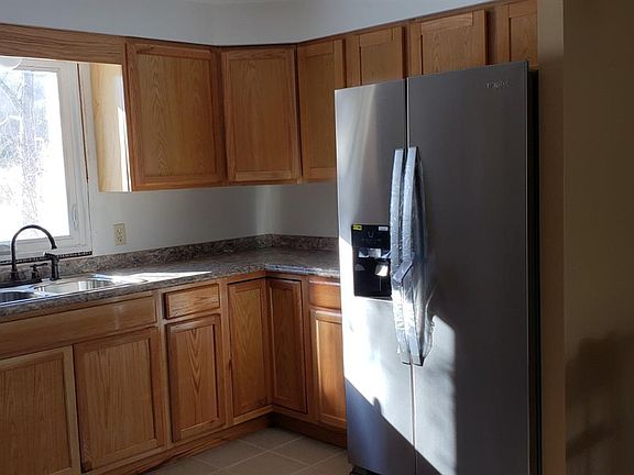 2nd image of 67 Fair St