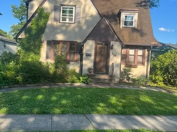 604 Lees Ave, Collingswood, NJ 08108