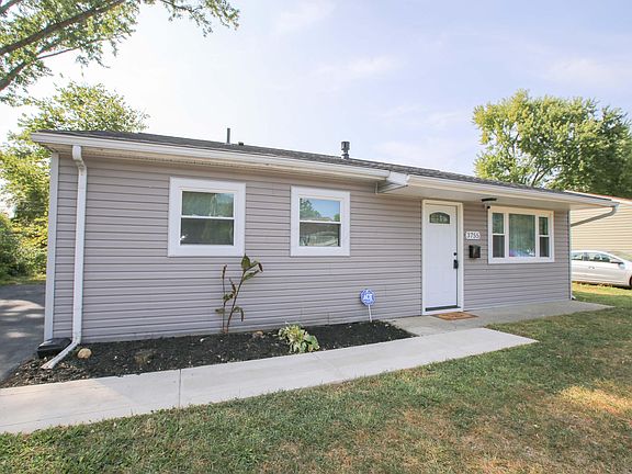 2nd image of 3755 Laguna Dr