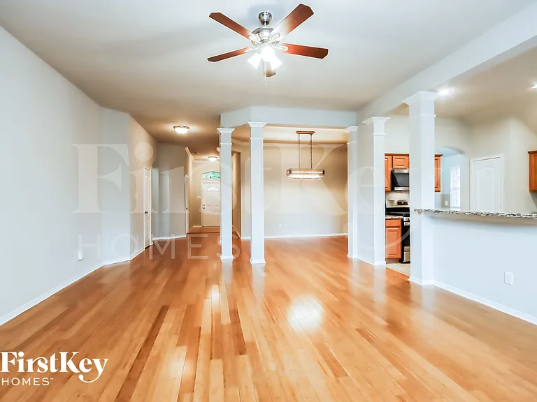 31223 Rainwood Park Ln — Photo 5