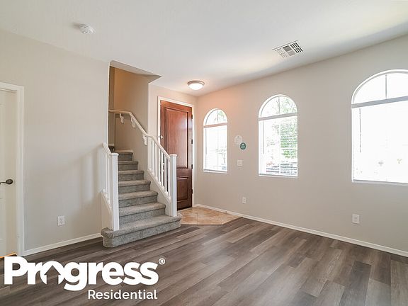 4th image of 4345 E Carla Vista Dr