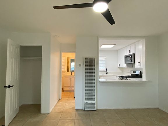 3rd image of 2278 Newport Blvd APT 4