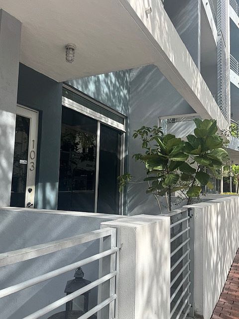 Direct street entrance to the loft from Virginia street