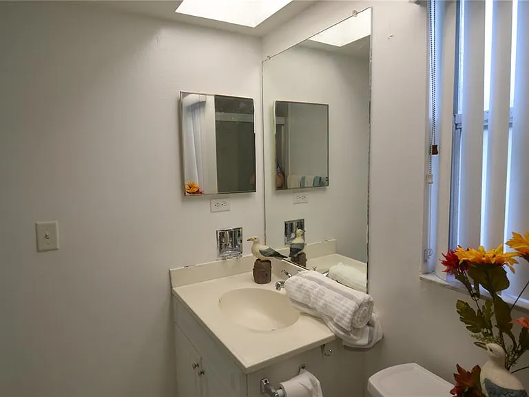2357 White Oak Cir — Photo 22