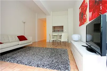 Rented by Domus Realty