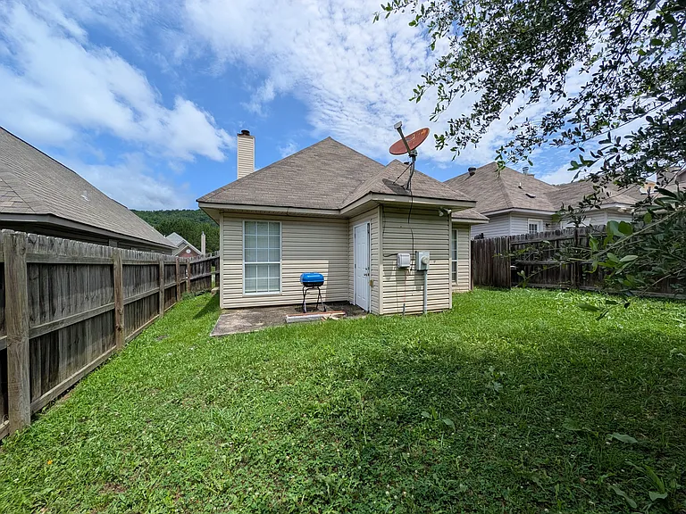 323 Forest Lakes Dr — Photo 12