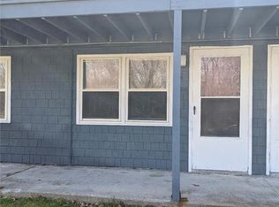 33 Gadoury Ave APT 3, Coventry, RI 02816