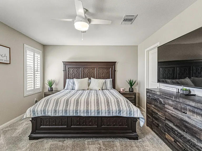 5390 Robinera Ct — Photo 25