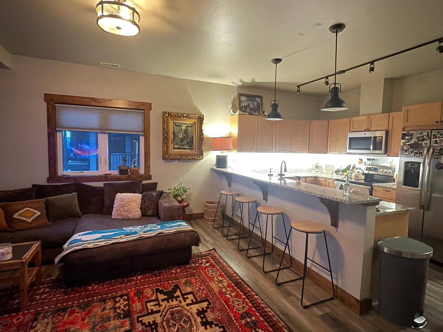 2 bed, 1108 sqft, $1,925 — Photo 2