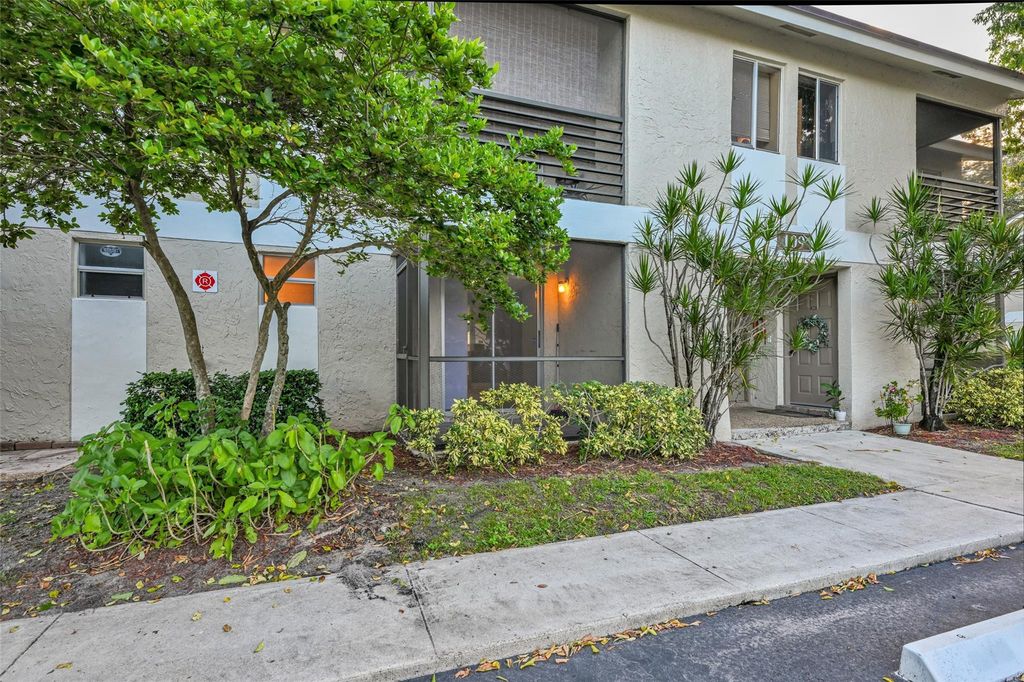 109 Gardens Dr APT 103, Pompano Beach