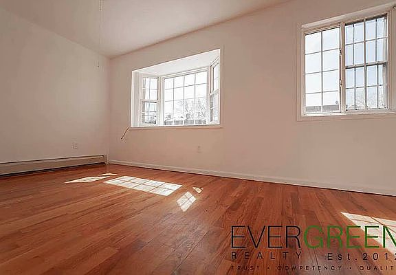 5th image of 173 Hart St #2A