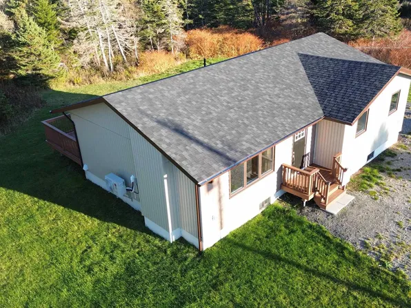 2375 Highway 247, Lower L'ardoise, NS B0E 1M0