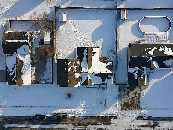 3rd image of 5723 Appledown Ave