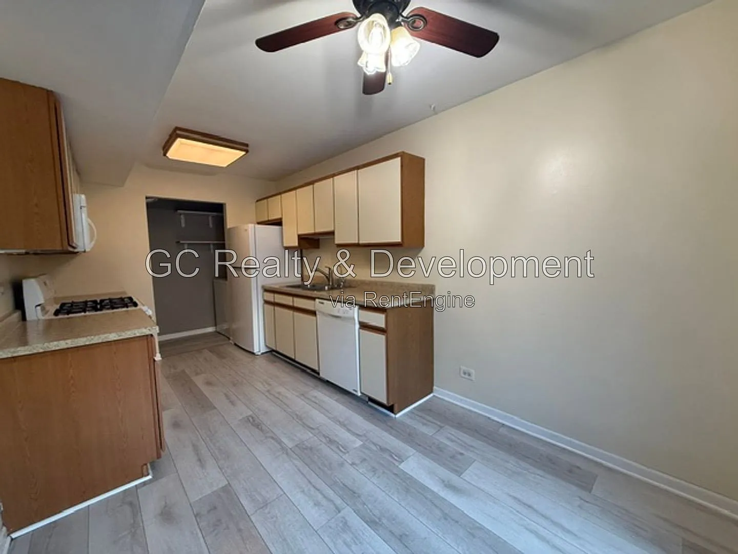 2 bed, 1.0 bath, 950 sqft, $1,850 — Photo 4