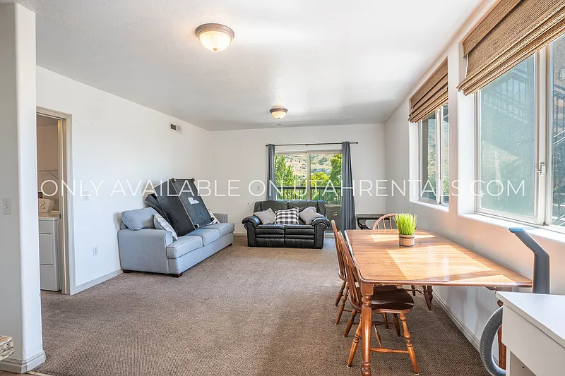 1 bed, 1.0 bath, 1106 sqft, $590 — Photo 2