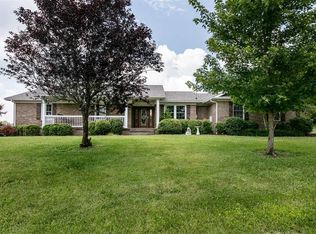655 Ballard Ln, New Haven, KY 40051