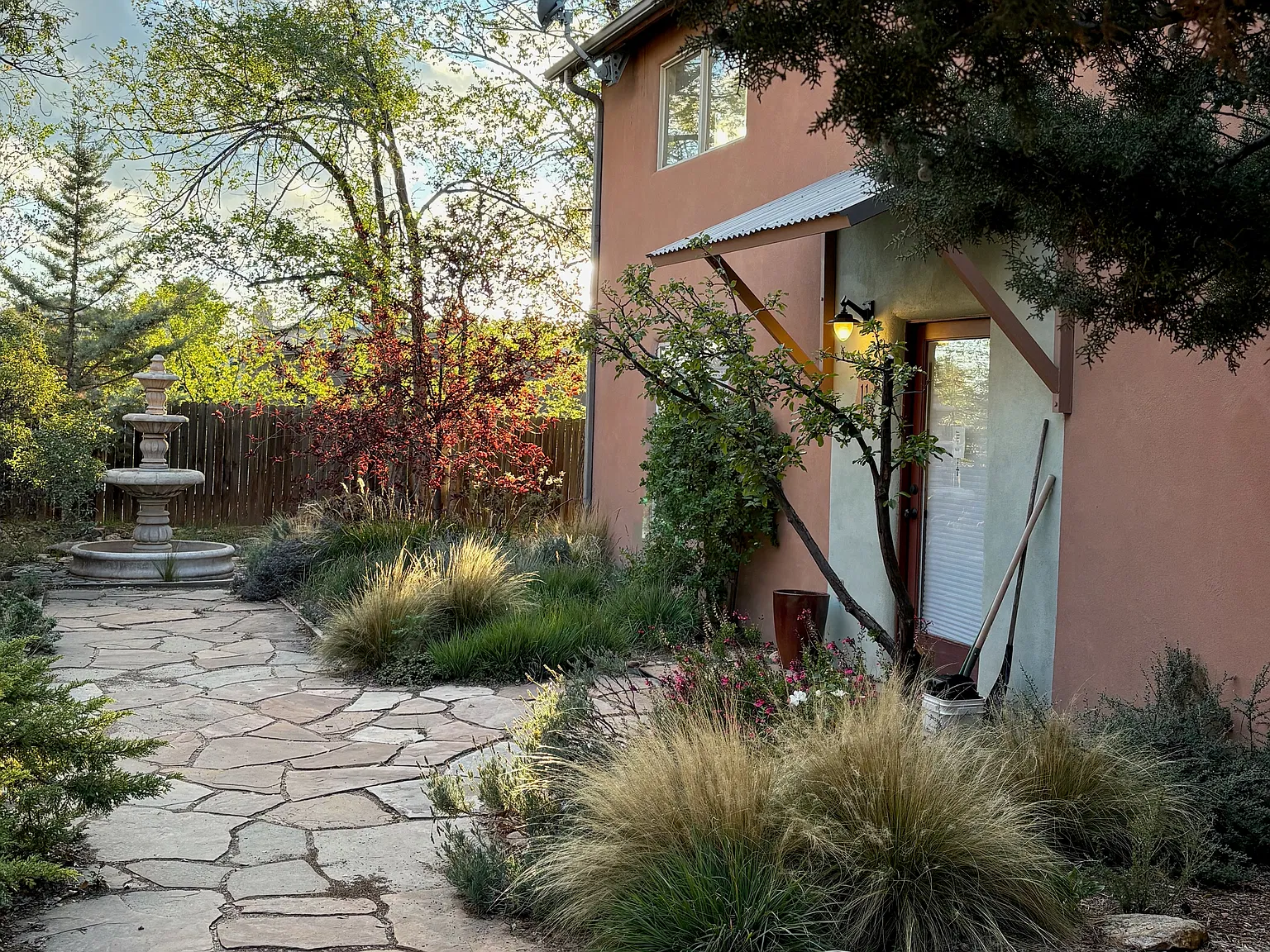 2240 W Alameda St — Photo 1