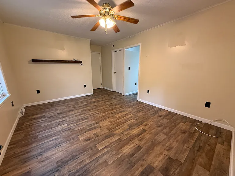 209 Fort Edward Rd #A — Photo 8