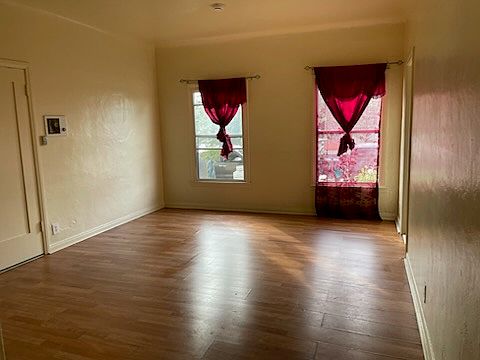1st image of 1072 Leonard Ave APT 101