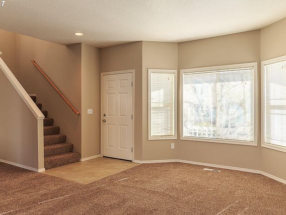 4th image of 5010 NE 128th Ct