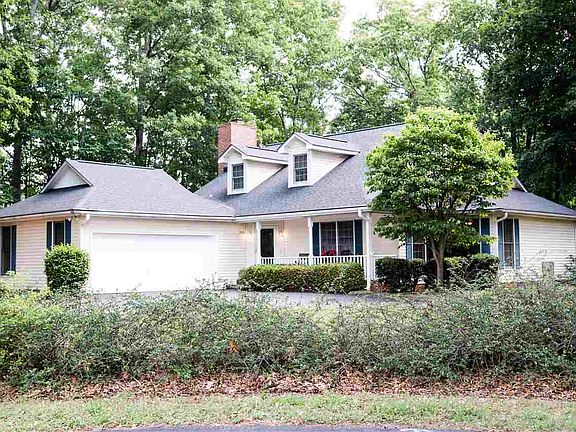 2nd image of 208 Marlboro Ct