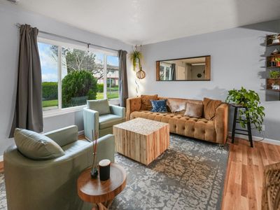 1898 Lynwood Dr APT C, Concord, CA, 94519