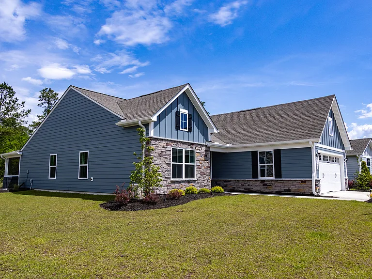 3093 Edgehill Dr — Photo 72
