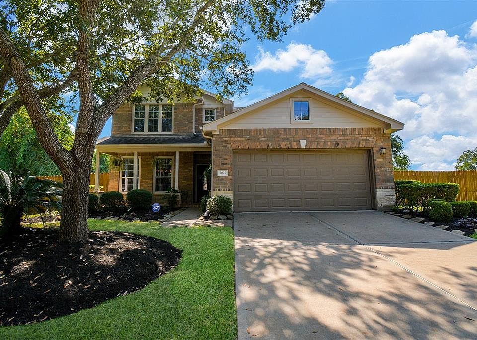 1st image of 3027 Five Oaks Dr