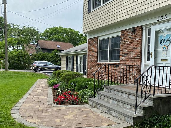 2nd image of 235 Forest Blvd