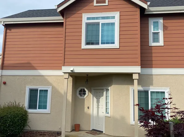 15 Manchester Ln, Fairfield, CA 94533