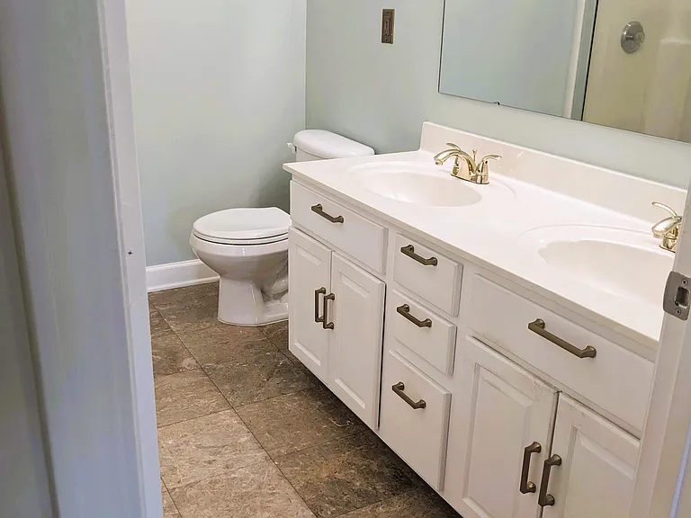 13622 Stringfellow Ln — Photo 10