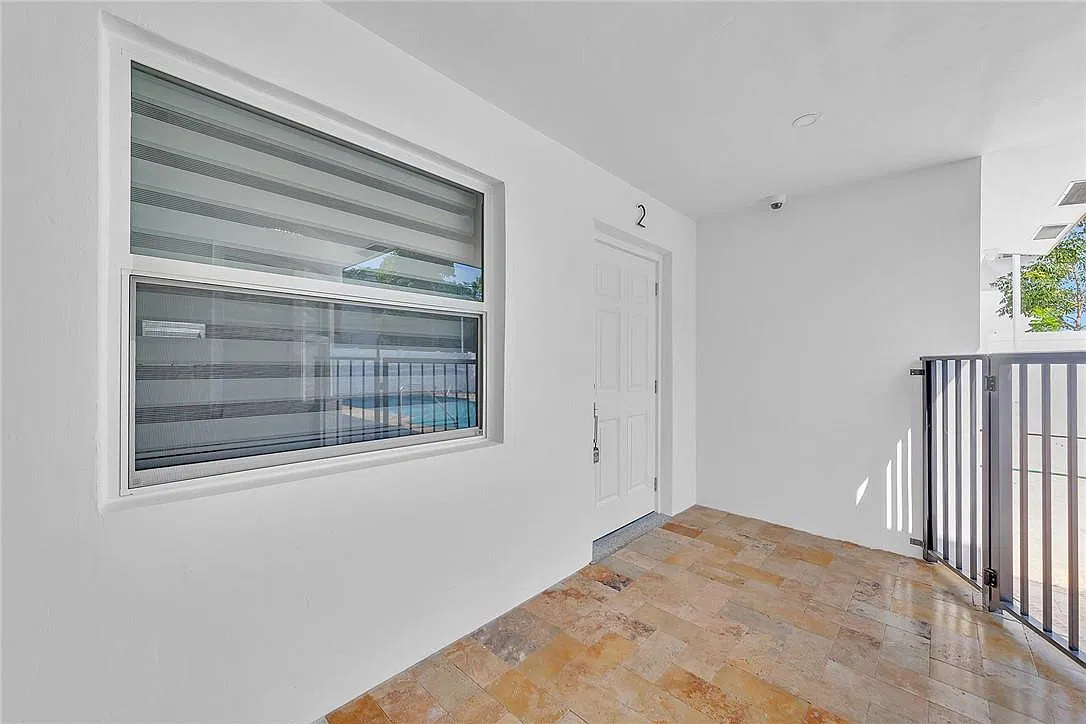 2 bed, 1.0 bath, 625 sqft, $2,100 — Photo 3