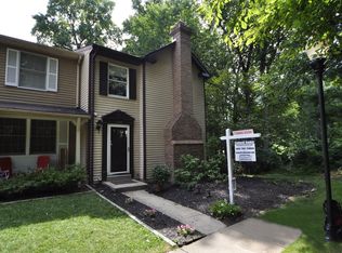 10969 Harpers Square Ct, Reston, VA 20191