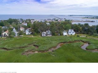 30 Camp Ellis Ave, Saco, ME 04072