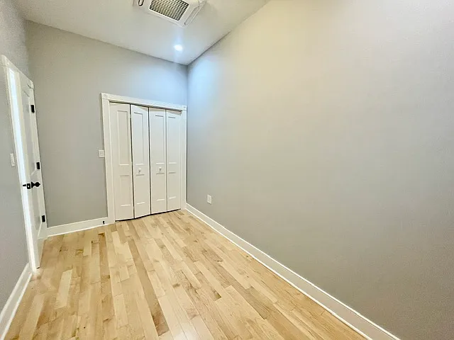 300 North St #5 — Photo 13