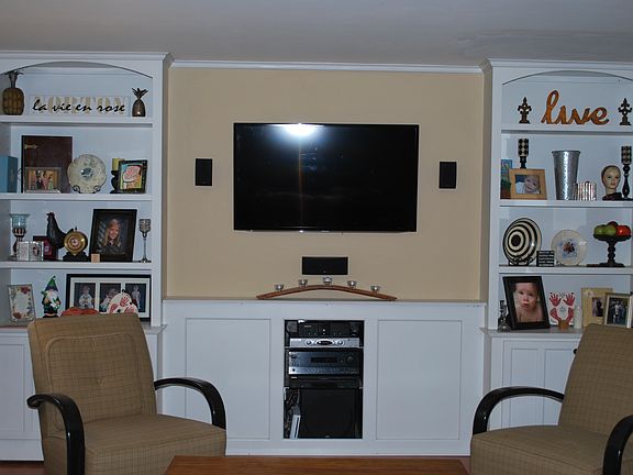 Family/Living room built ins