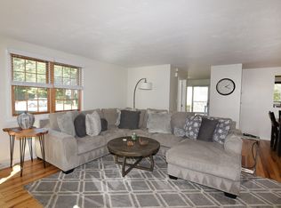 547 Washington St APT B11, Pembroke, MA 02359