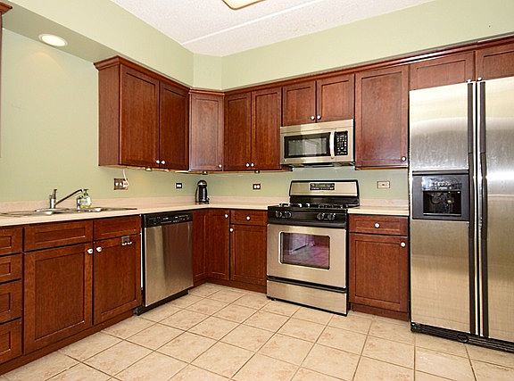 5th image of 111 N Larch Ave APT 308